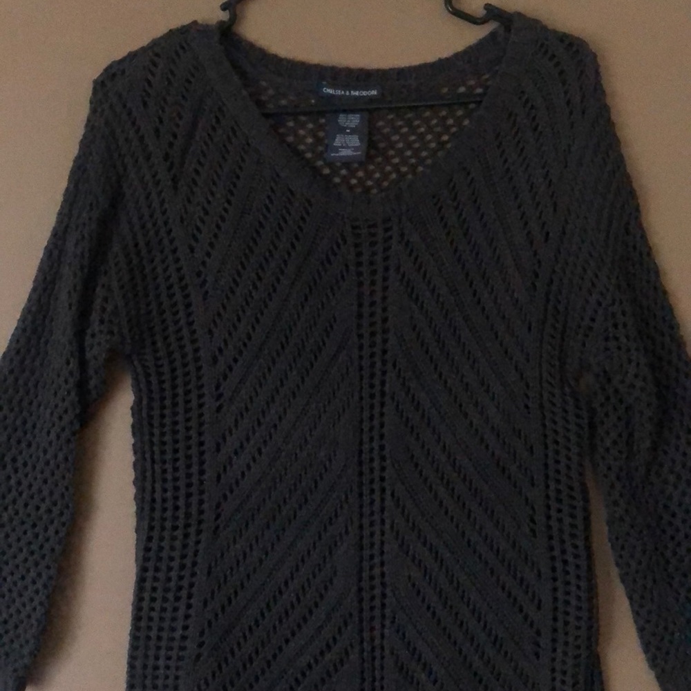 Beautiful Soft Sweater - Picture 2 of 2